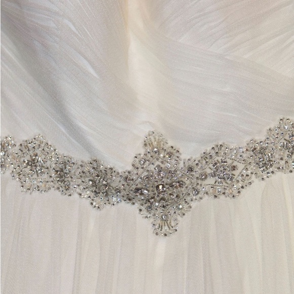 Wedding Gown Size 16 - Picture 5 of 16